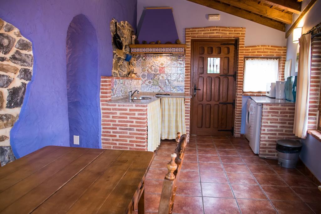 Viviendas Rurales Las Fontanias Кобресес Экстерьер фото
